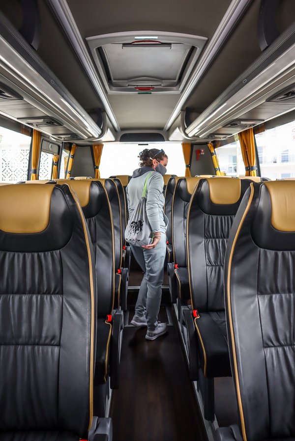 Location minibus : tout ce qu'il faut pour vos trajets en groupe